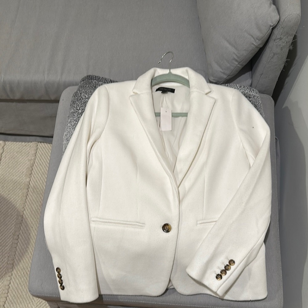 NEW WITH TAG Ann Taylor White Blazer/Coat (Orig Price $189) - Picture 2 of 4